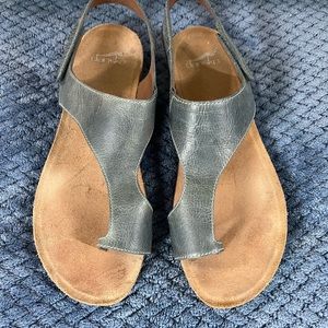 Dansko 9.5 denim blue sandals toe loop Velcro closure cork contoured footbed